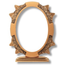 ΚΟΡΝΙΖΑ ΜΝΗΜΕΙΟΥ ΜΠΡΟΥΤΖΙΝΗ...