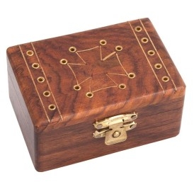 ΞΥΛΙΝΟ ΚΟΥΤΙ ΜΕ ΜΕΤΑΛΛΙΚΑ...