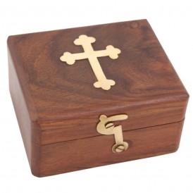 ΞΥΛΙΝΟ ΚΟΥΤΙ ΜΕ ΜΕΤΑΛΛΙΚΑ...